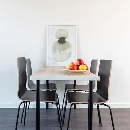 New Modern Loft View Walk Centre 20d