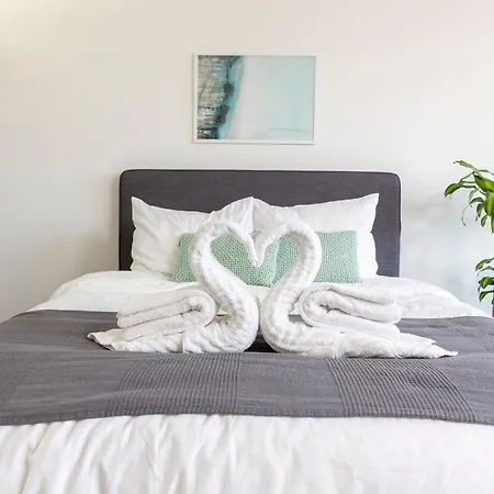 New Modern Loft View Walk Centre 20d 아파트